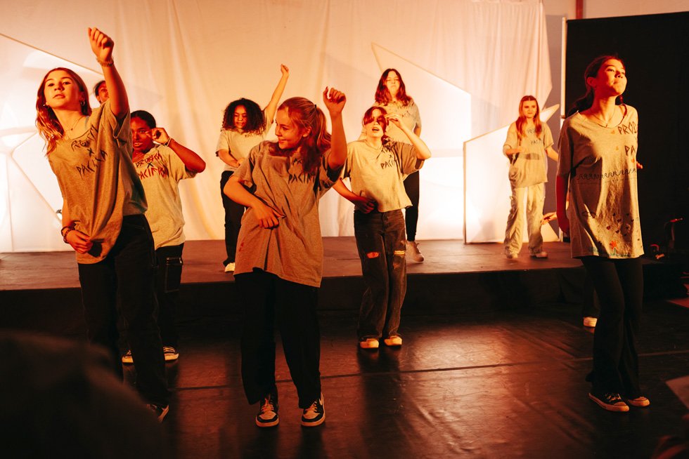 Pacifica Dance Isight 3