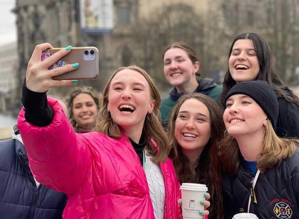 Pacifica Travel Selfie