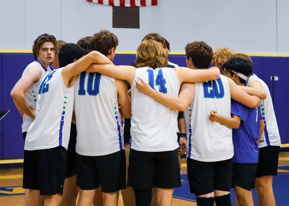 Pacifica Boys Volleyball Hudle 2