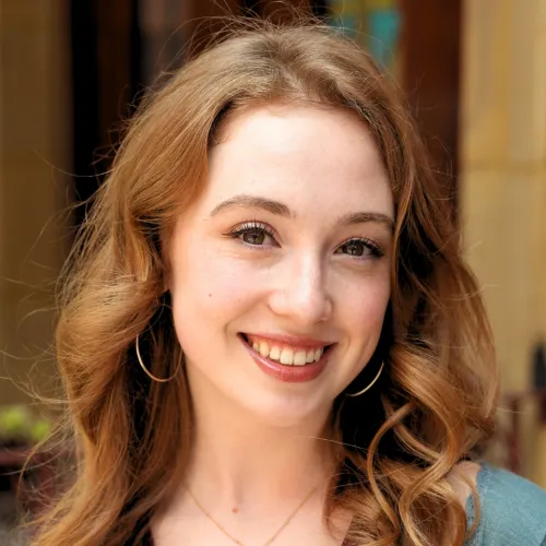 Violet Comer