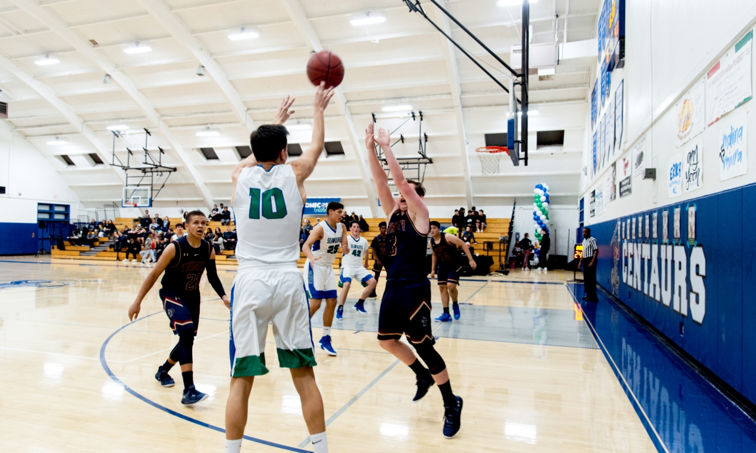student basketball game